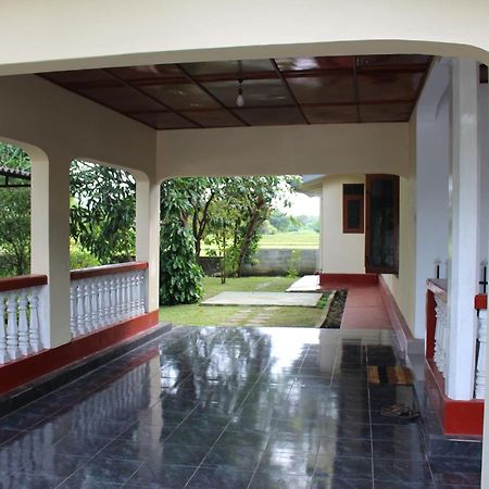 Sunshine Tourist Rest Hotell Anuradhapura Eksteriør bilde