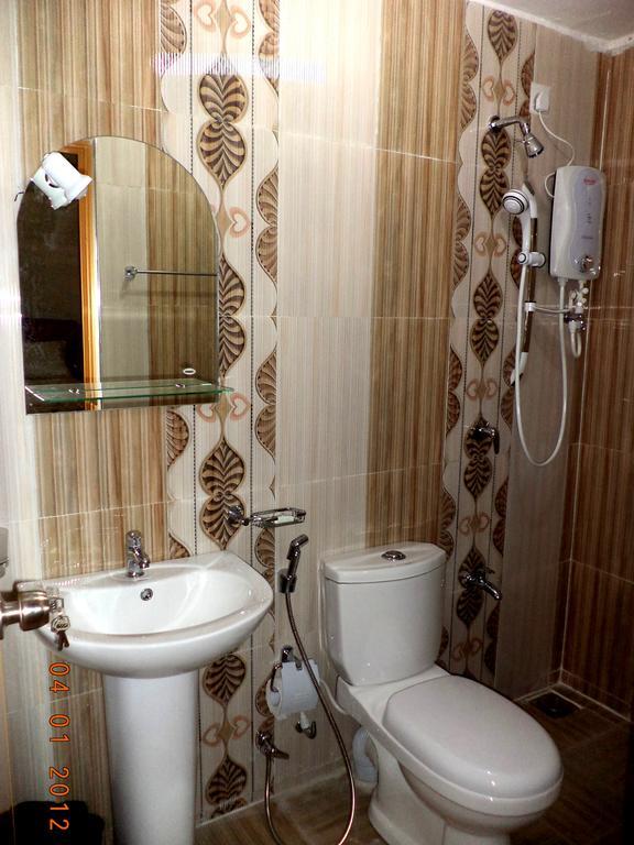 Sunshine Tourist Rest Hotell Anuradhapura Rom bilde