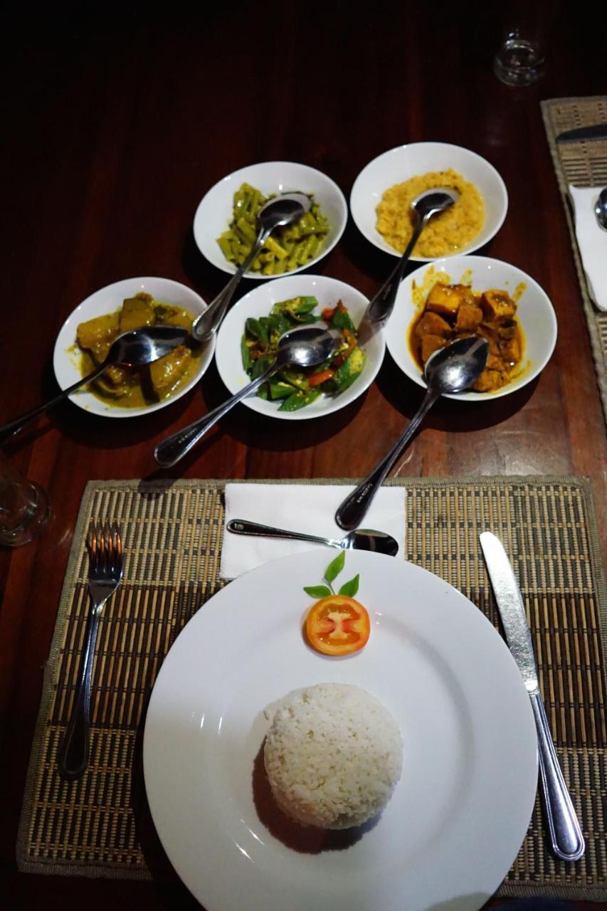 Sunshine Tourist Rest Hotell Anuradhapura Eksteriør bilde